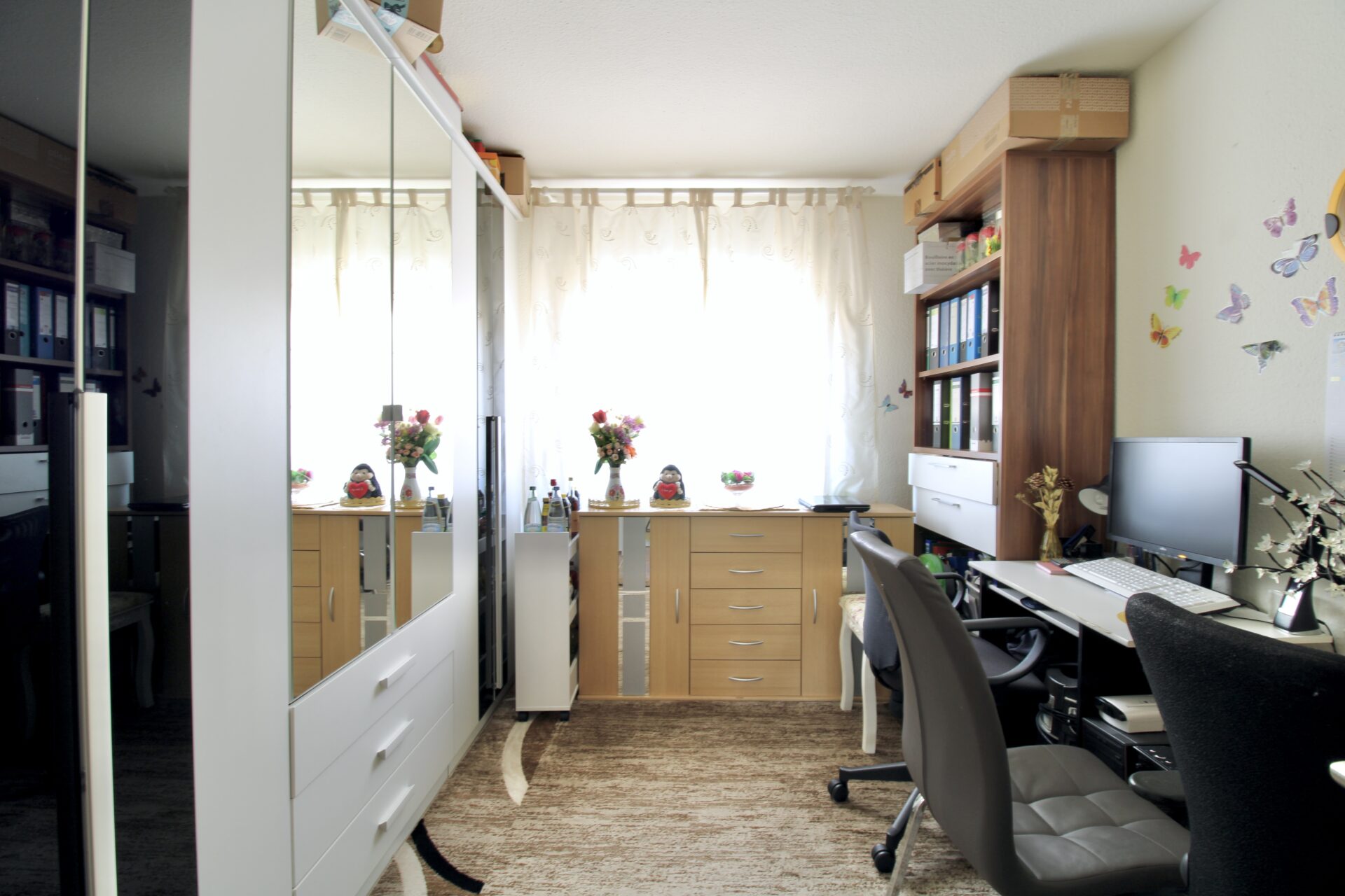 Büro EG
