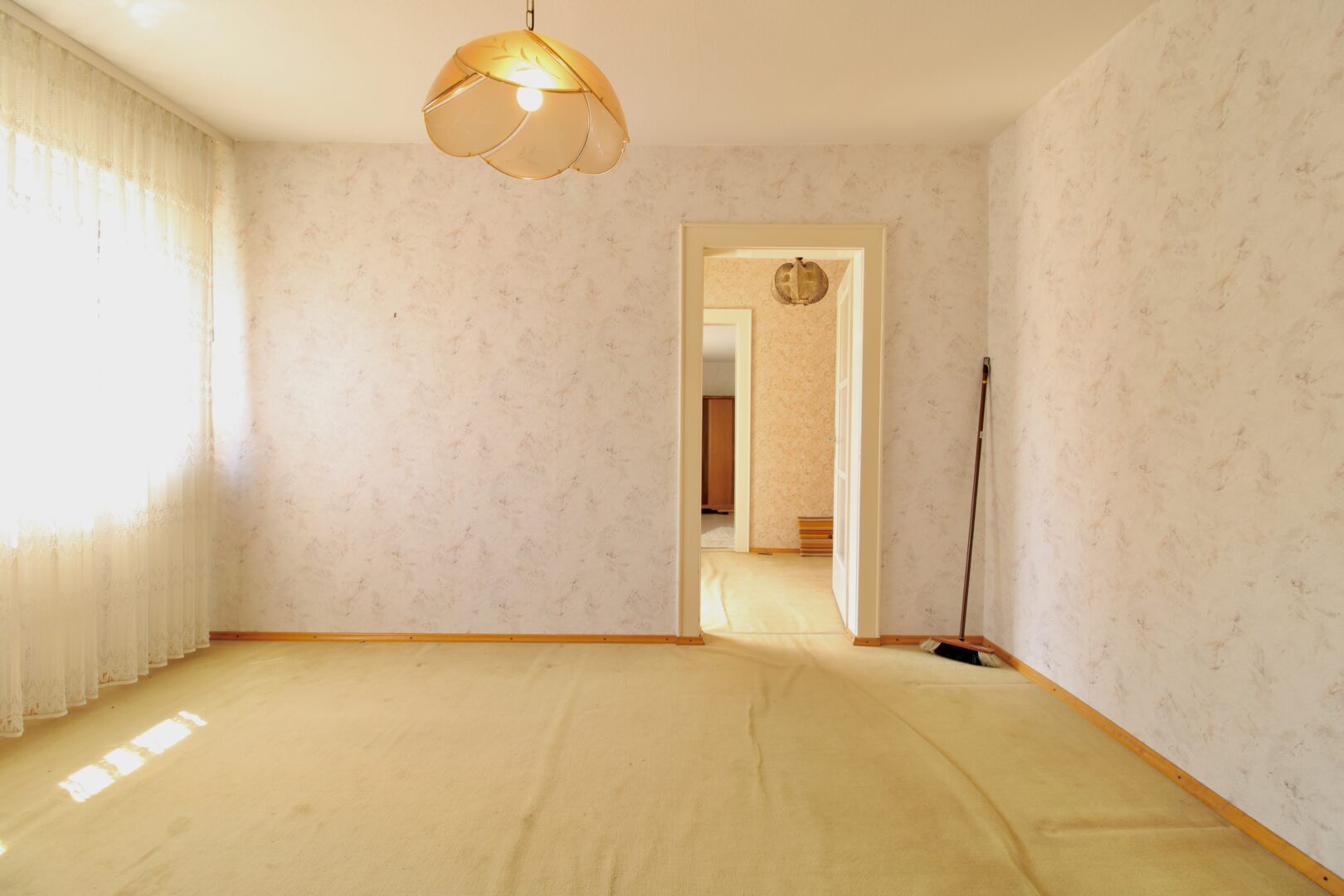 Zimmer 2 OG