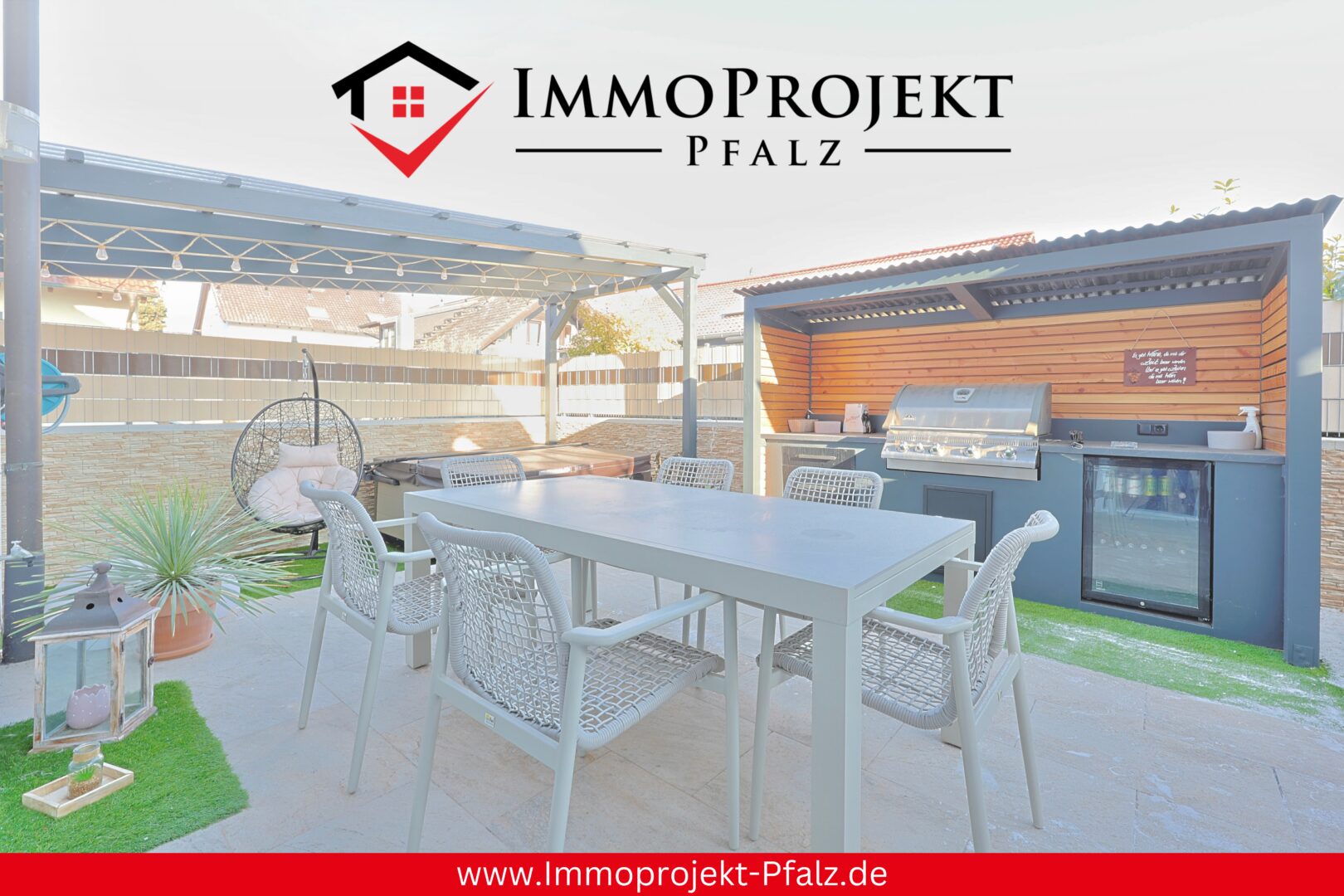Titelbild - Terrasse mit Whirlpool